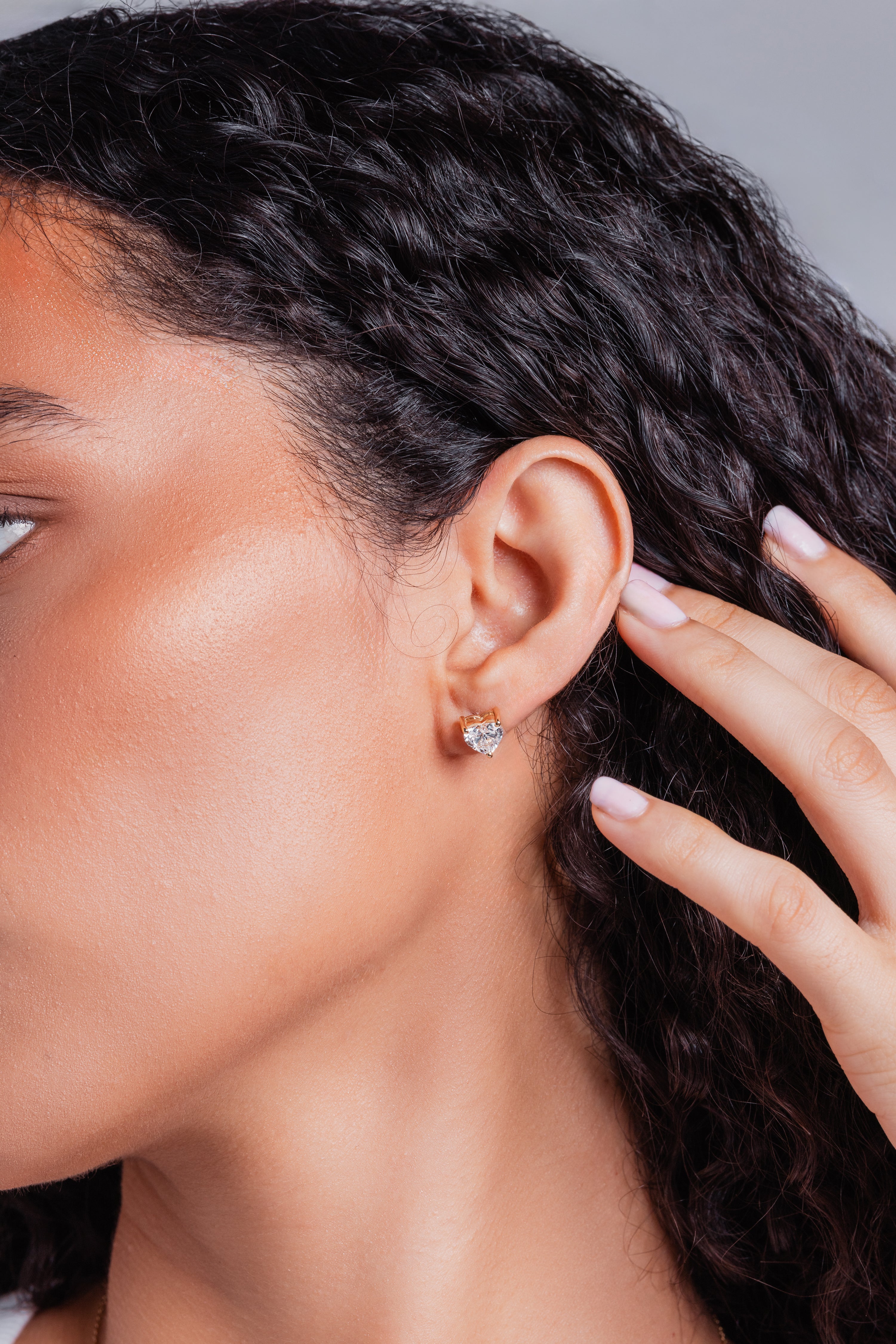 Valentina Heart Studs